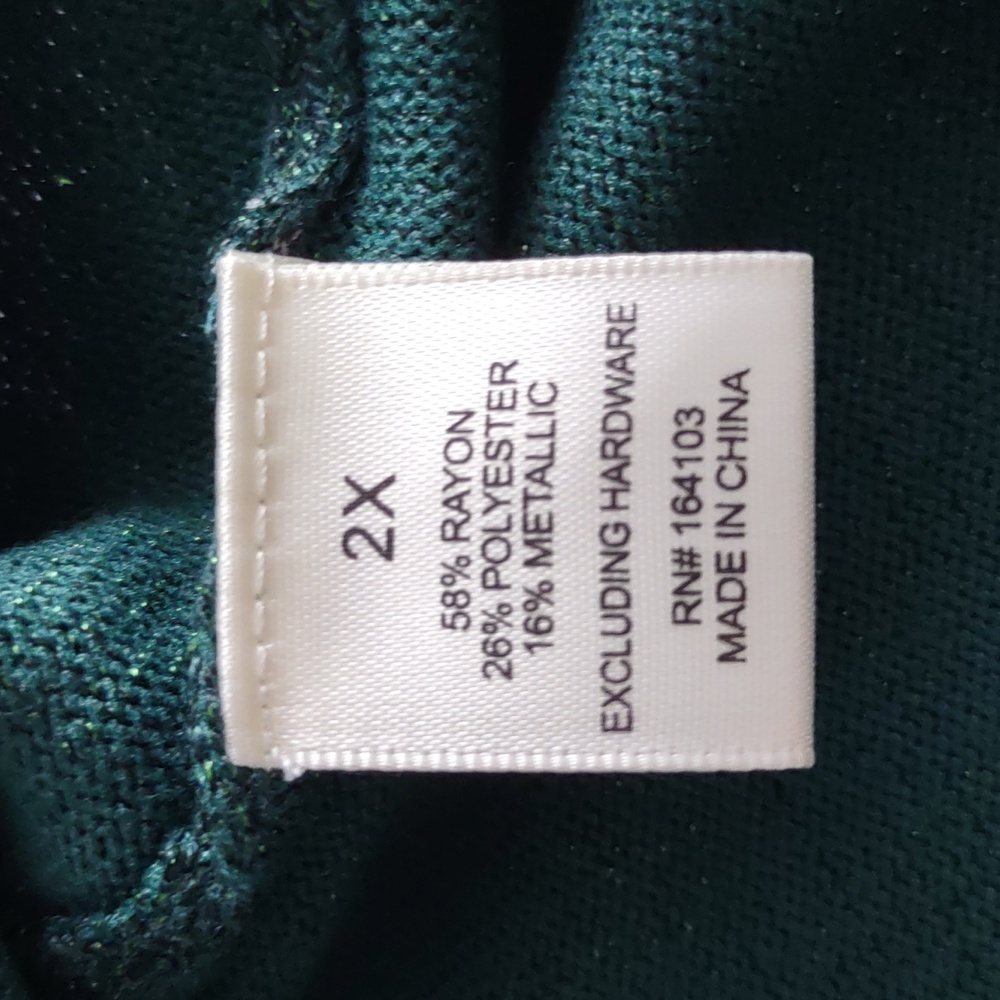 Questions 2X Metallic Rhinestone Ribbed Trim Turtleneck Green Sweater - Picture 14 of 16